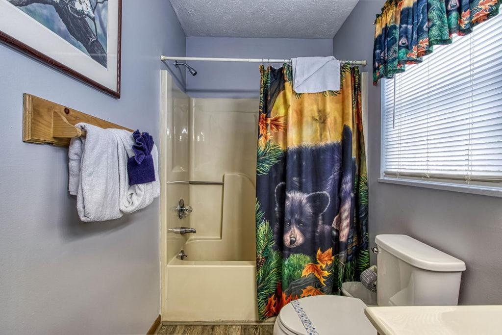 Adalynn'S Mountain Retreat-Hot Tub, 1089 Of Free Tickets For Each Paid Day, Dollywood And More! Pigeon Forge Buitenkant foto